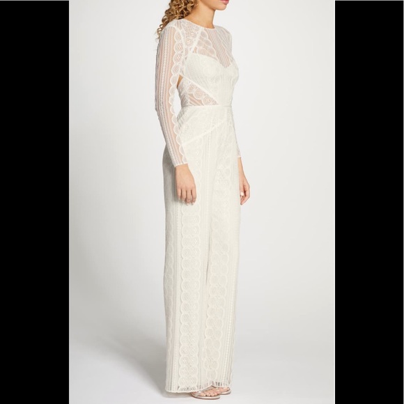 Long sleeve backless white/ivory jumpsuit (4) - Picture 15 of 16